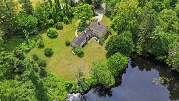 $2,500,000 | 20 Powder Mill Road, Concord, MA 01742