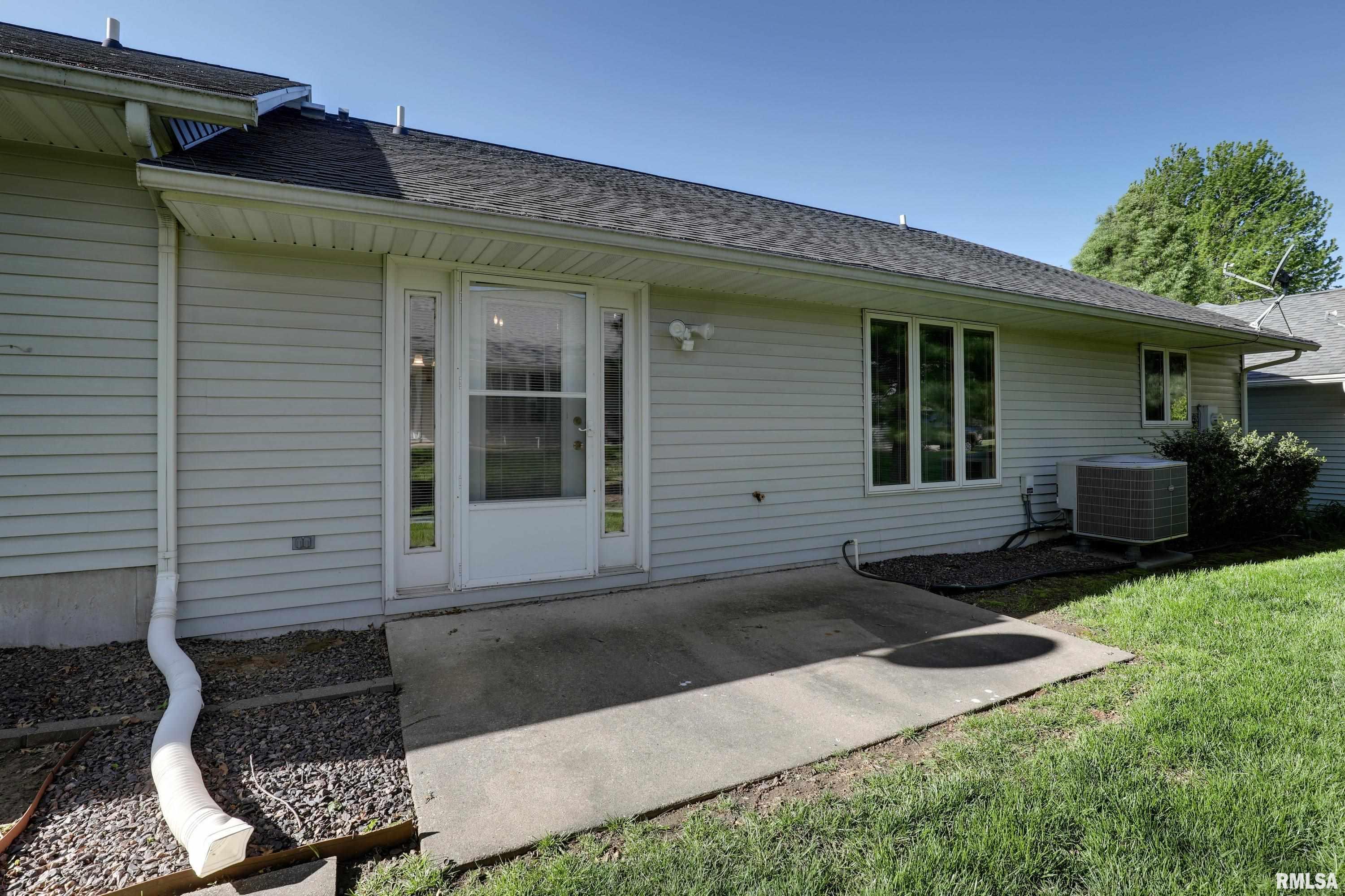 2906 Bluff Ridge Drive Quincy, IL 62305 - Photo 19 of 20