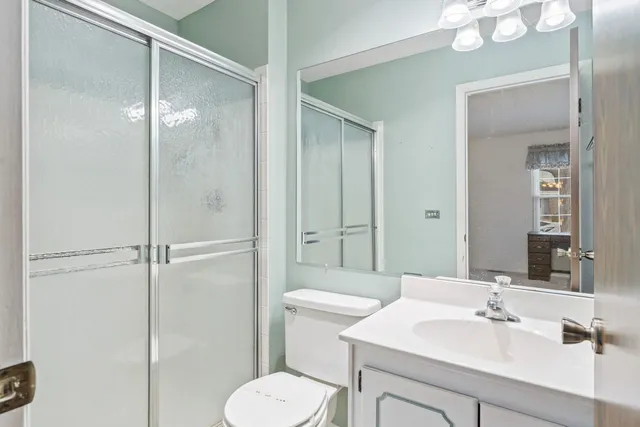 $255,000 | 328 Woodbury Court, Unit B1, Schaumburg, IL 60193