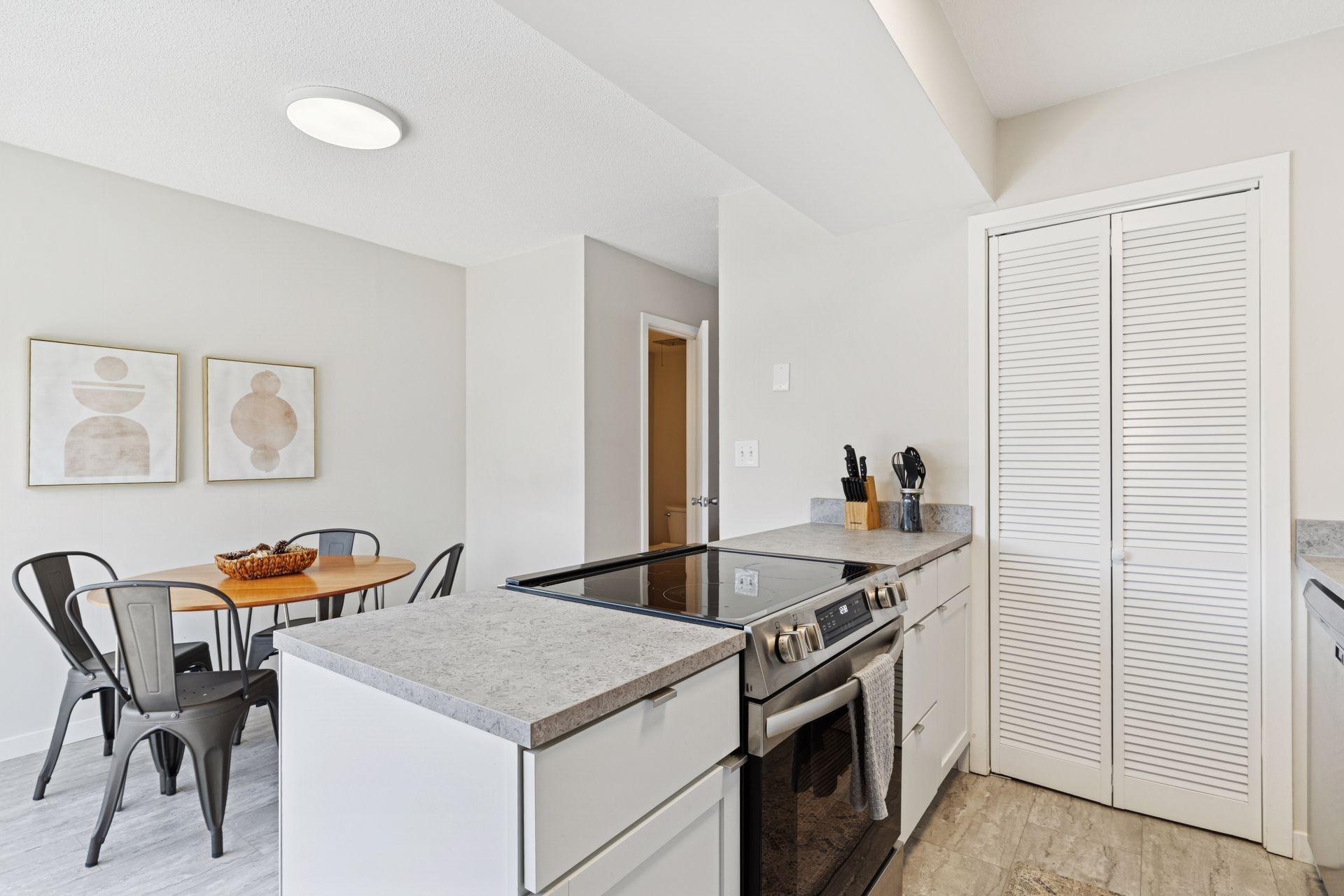 6499 Barrie Road Edina, MN 55435 - Photo 14 of 32