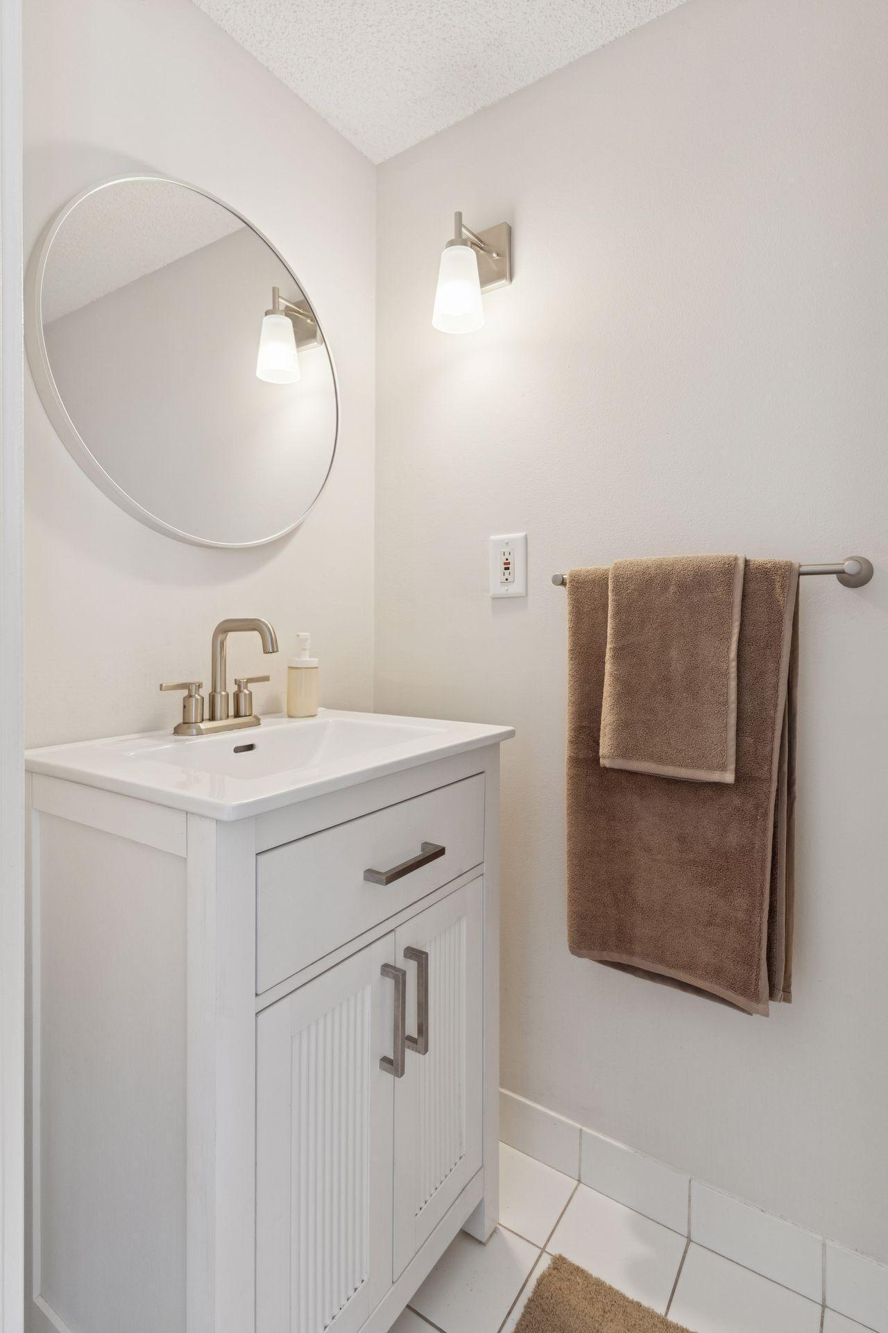 6499 Barrie Road Edina, MN 55435 - Photo 18 of 32