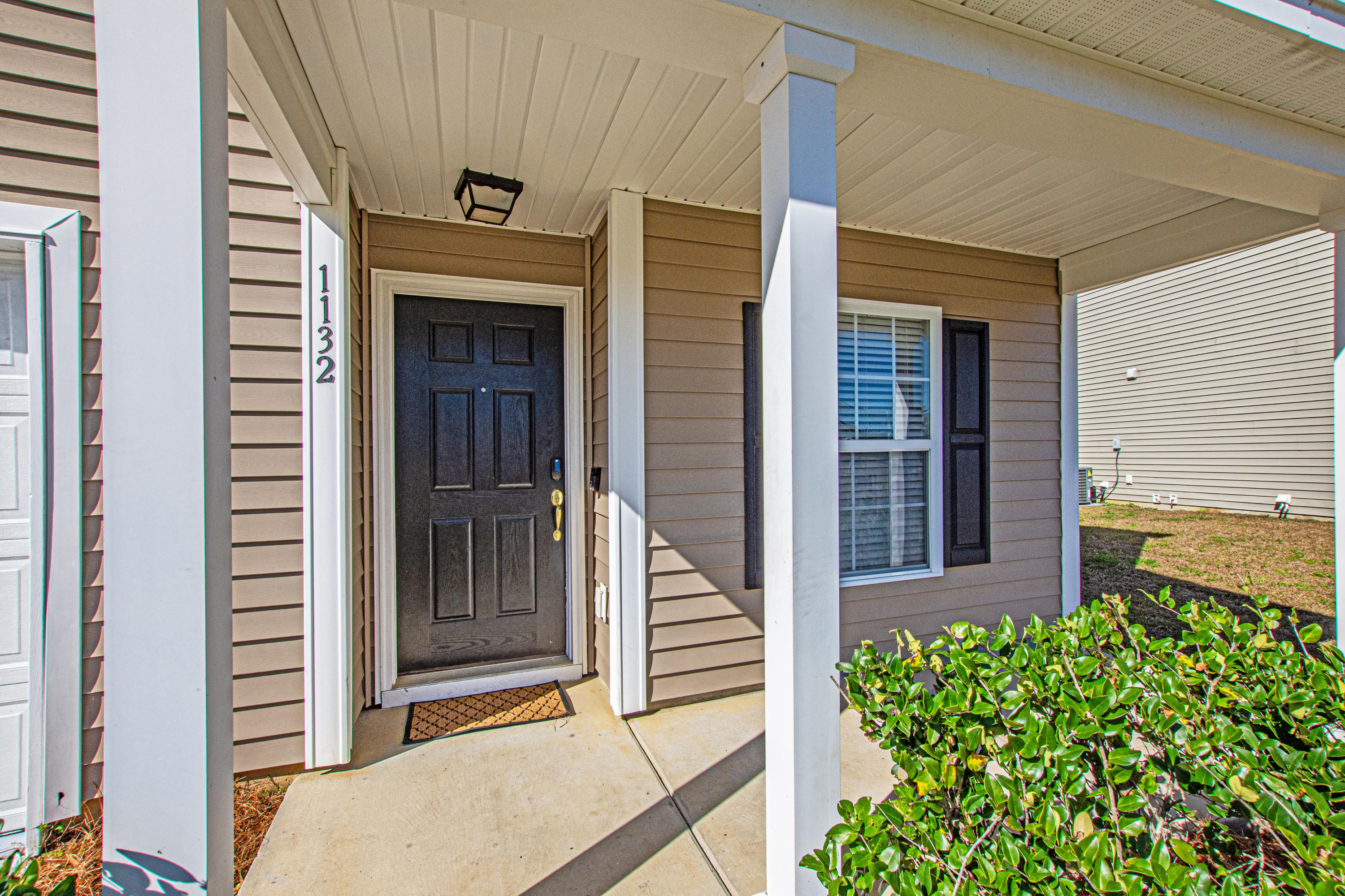 1132 Flyway Road Summerville, SC 29483 - Photo 2 of 33 0-6