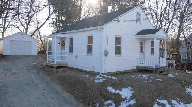 $239,900 | 65 Winter Street, Lewiston, ME 04240