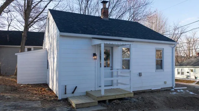 $239,900 | 65 Winter Street, Lewiston, ME 04240