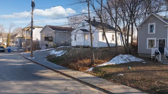 $239,900 | 65 Winter Street, Lewiston, ME 04240