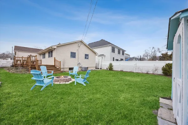 $449,000 | 5325 South Catherine Avenue, Countryside, IL 60525