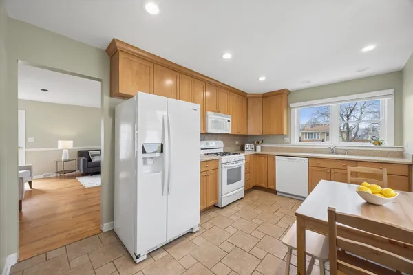 $449,000 | 5325 South Catherine Avenue, Countryside, IL 60525