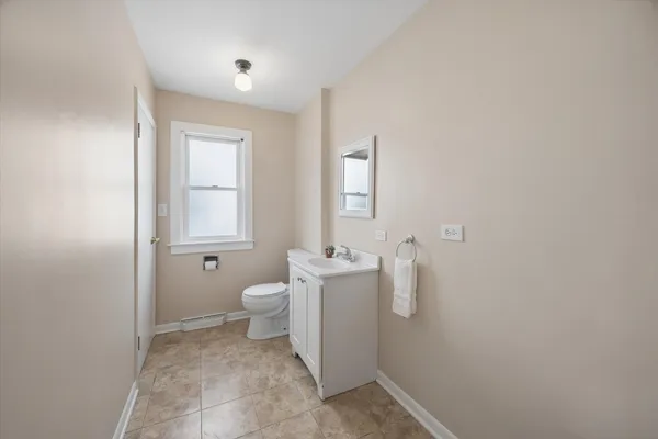 $449,000 | 5325 South Catherine Avenue, Countryside, IL 60525