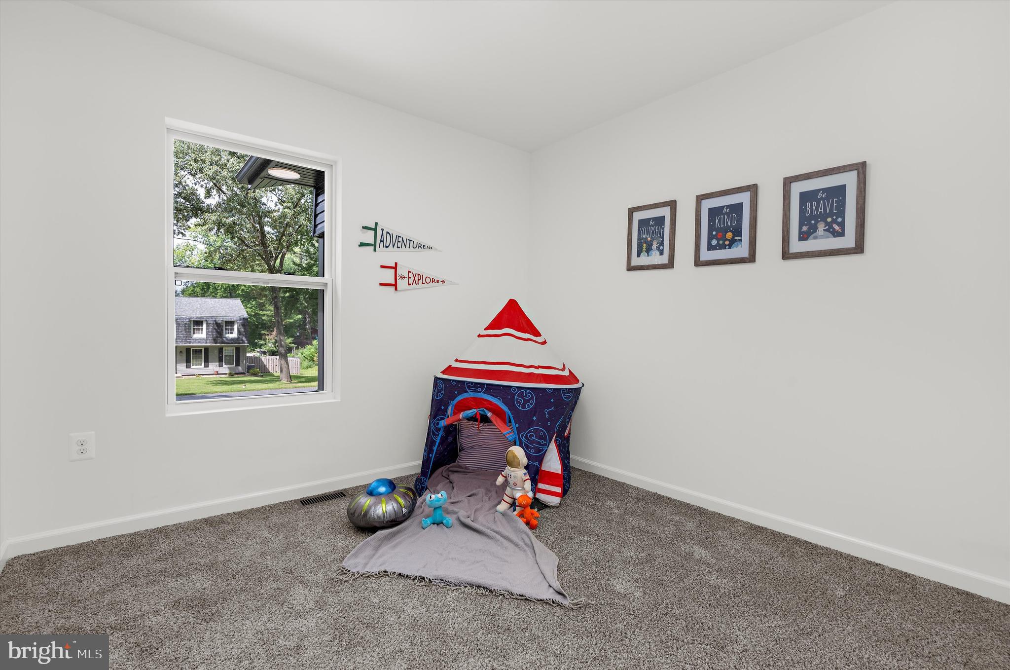 7851 Spruce Hill Road Severn, MD 21144 - Photo 27 of 55 Main Level Bedroom 2