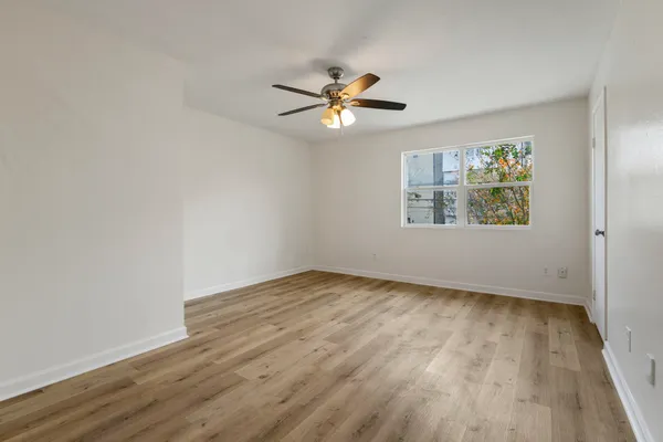 $1,800 | 1701 Upland Drive, Unit 114, Houston, TX 77043