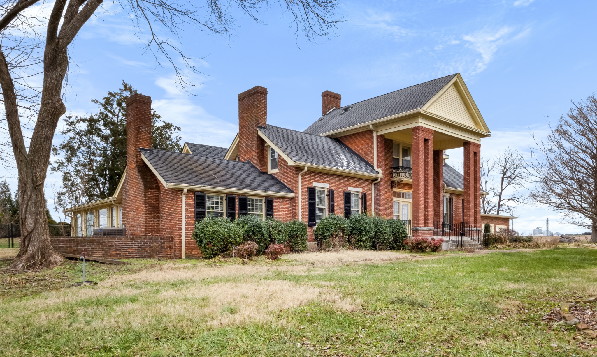 5802 Clarksville Road Trenton, KY 42286 - Photo 3 of 72 Gallery Image 3