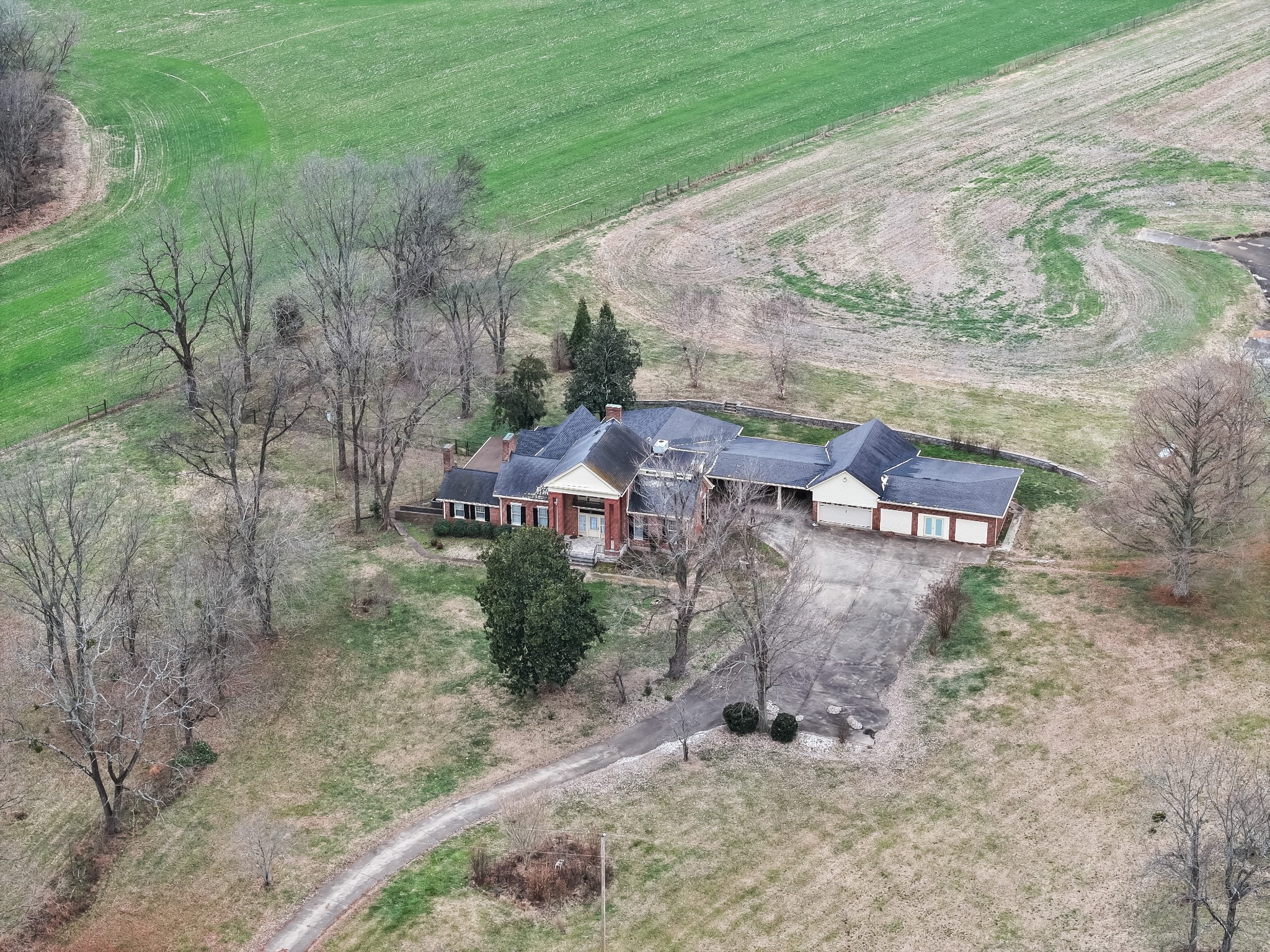 5802 Clarksville Road Trenton, KY 42286 - Photo 9 of 72 Gallery Image 9