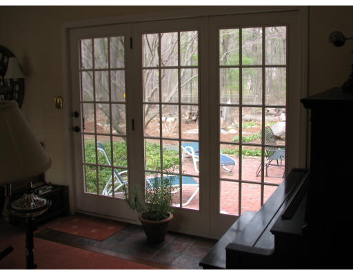 10 Vanderbelt Road Acton, MA 01720 - Photo 3 of 22 Gallery Image 3