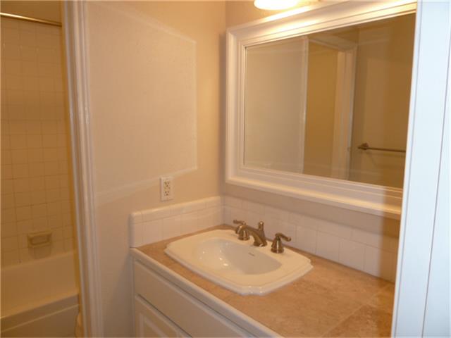 2100 Tanglewilde Street, Unit 8 Houston, TX 77063 - Photo 12 of 20 2nd Bathroom