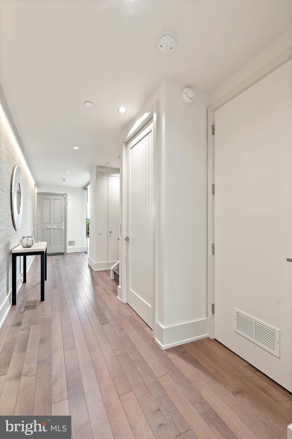 1633 33rd Street Northwest Washington, DC 20007 - Photo 37 of 50 Entry hall