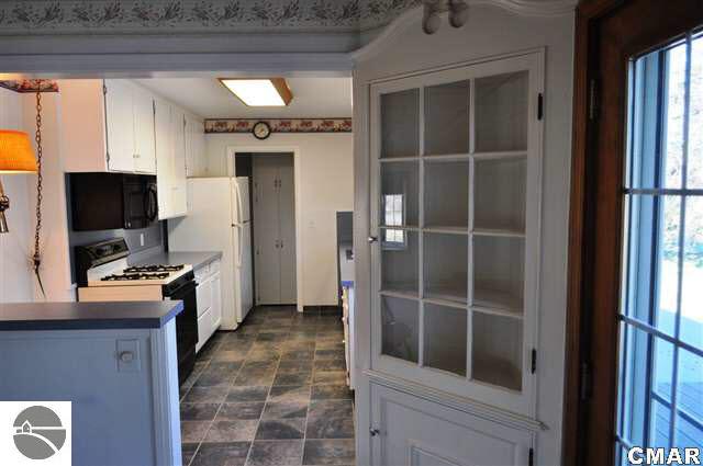 3315 South Lincoln Road Mount Pleasant, MI 48858 - Photo 22 of 25 1770425-21.JPG