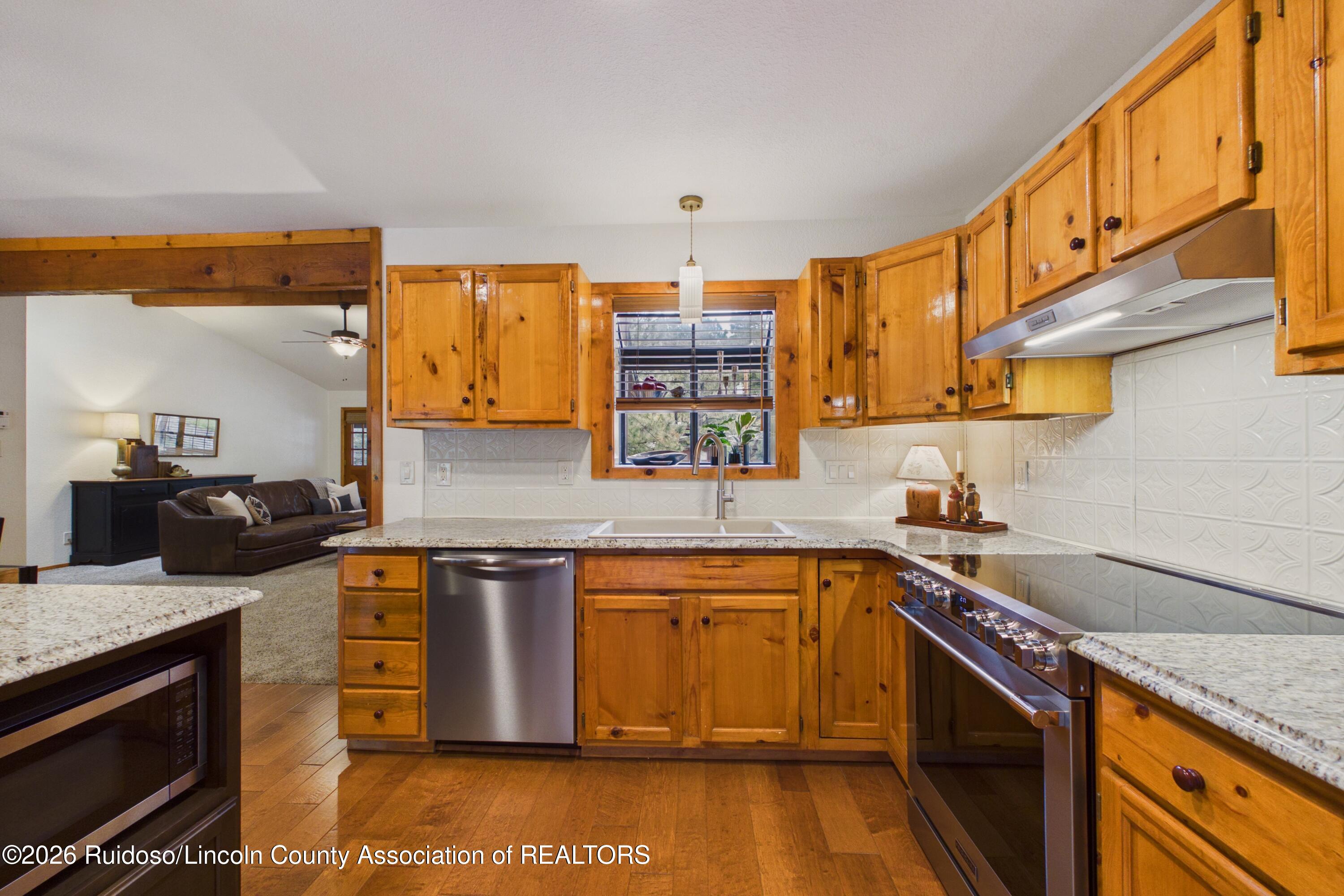 201 Canyon Road Ruidoso, NM 88345 - Photo 21 of 68 Gallery Image 21