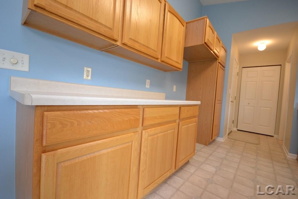 3110 Cobblestone Ridge Tecumseh, MI 49286 - Photo 8 of 31 31357419-7.JPG