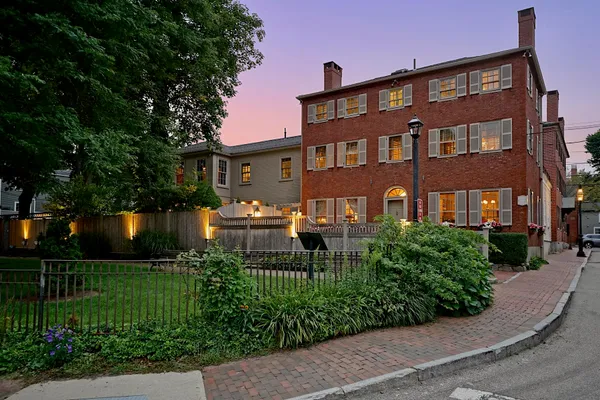 $5,900,000 | 20 Atkinson Street, Portsmouth, NH 03801