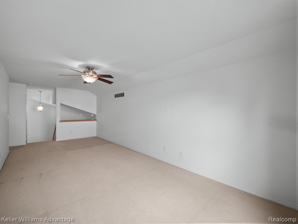 29157 Hemingway Drive Novi, MI 48377 - Photo 23 of 42