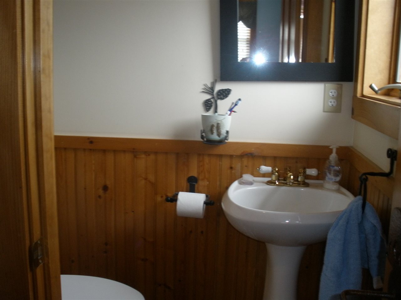 147 Circuit Road Ossipee, NH 03864 - Photo 20 of 22