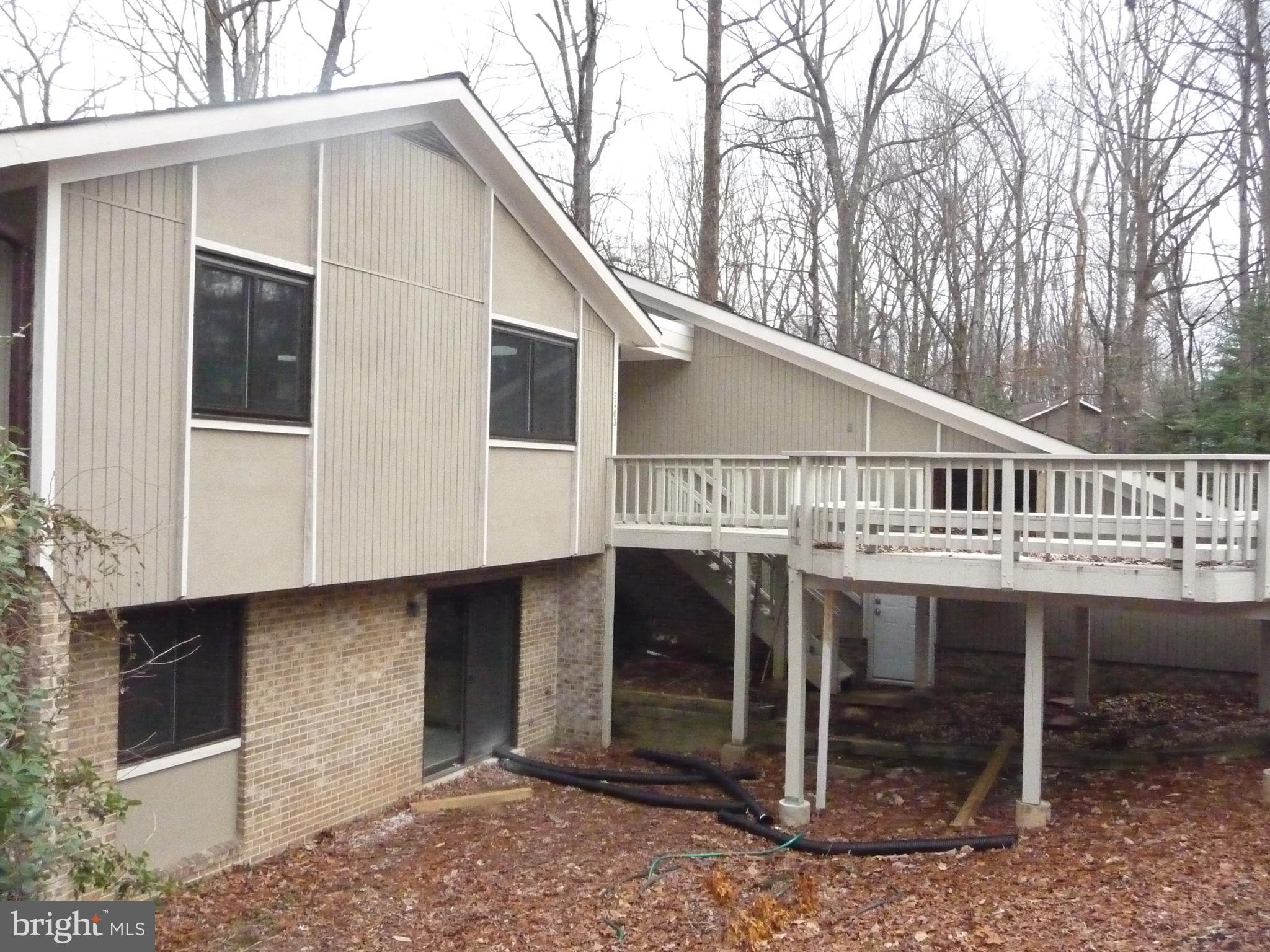 2403 Sugarberry Court Reston, VA 20191 - Photo 2 of 29 Gallery Image 2