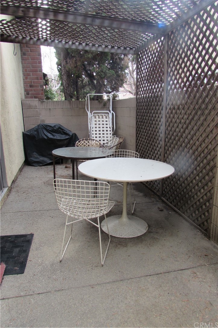 4413 Via Majorca Cypress, CA 90630 - Photo 46 of 46 a table and chairs in a patio