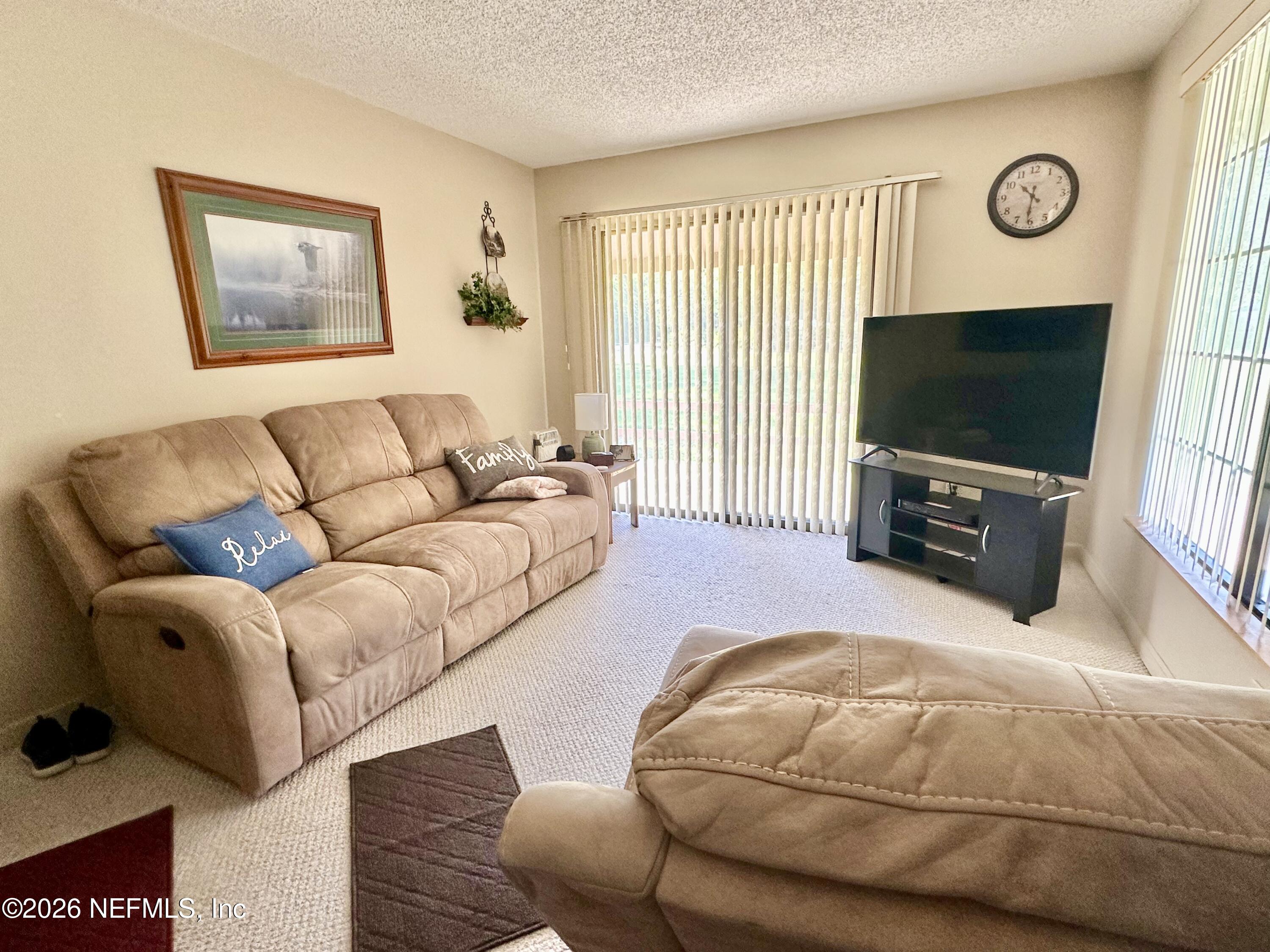 29845 Mulberry Landing Road Hilliard, FL 32046 - Photo 7 of 16 Living Room