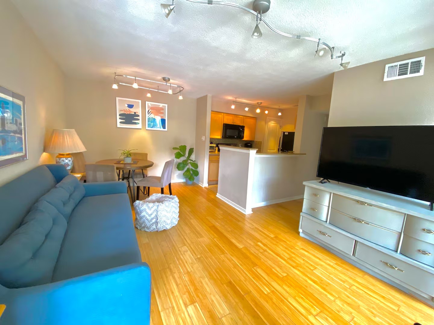 3204 Menchaca Road, Unit 416 Austin, TX 78704 - Photo 6 of 17