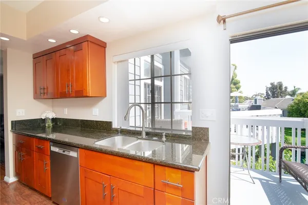 $825,000 | 8192 Sandcove Circle, Unit 204, Huntington Beach, CA 92646