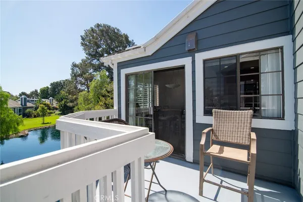 $825,000 | 8192 Sandcove Circle, Unit 204, Huntington Beach, CA 92646