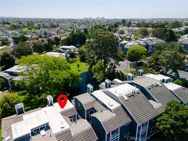 $825,000 | 8192 Sandcove Circle, Unit 204, Huntington Beach, CA 92646