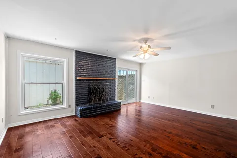 $580,000 | 3966 Far W Boulevard, Austin, TX 78731
