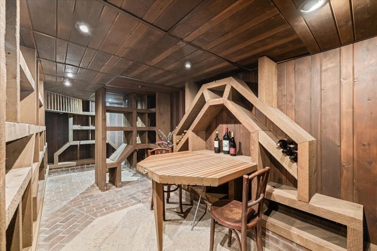1137 Locust Road Wilmette, IL 60091 - Photo 36 of 63 Gallery Image 36
