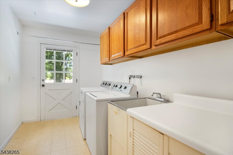 6 Green Hills Road Mendham, NJ 07945 - Photo 24 of 42