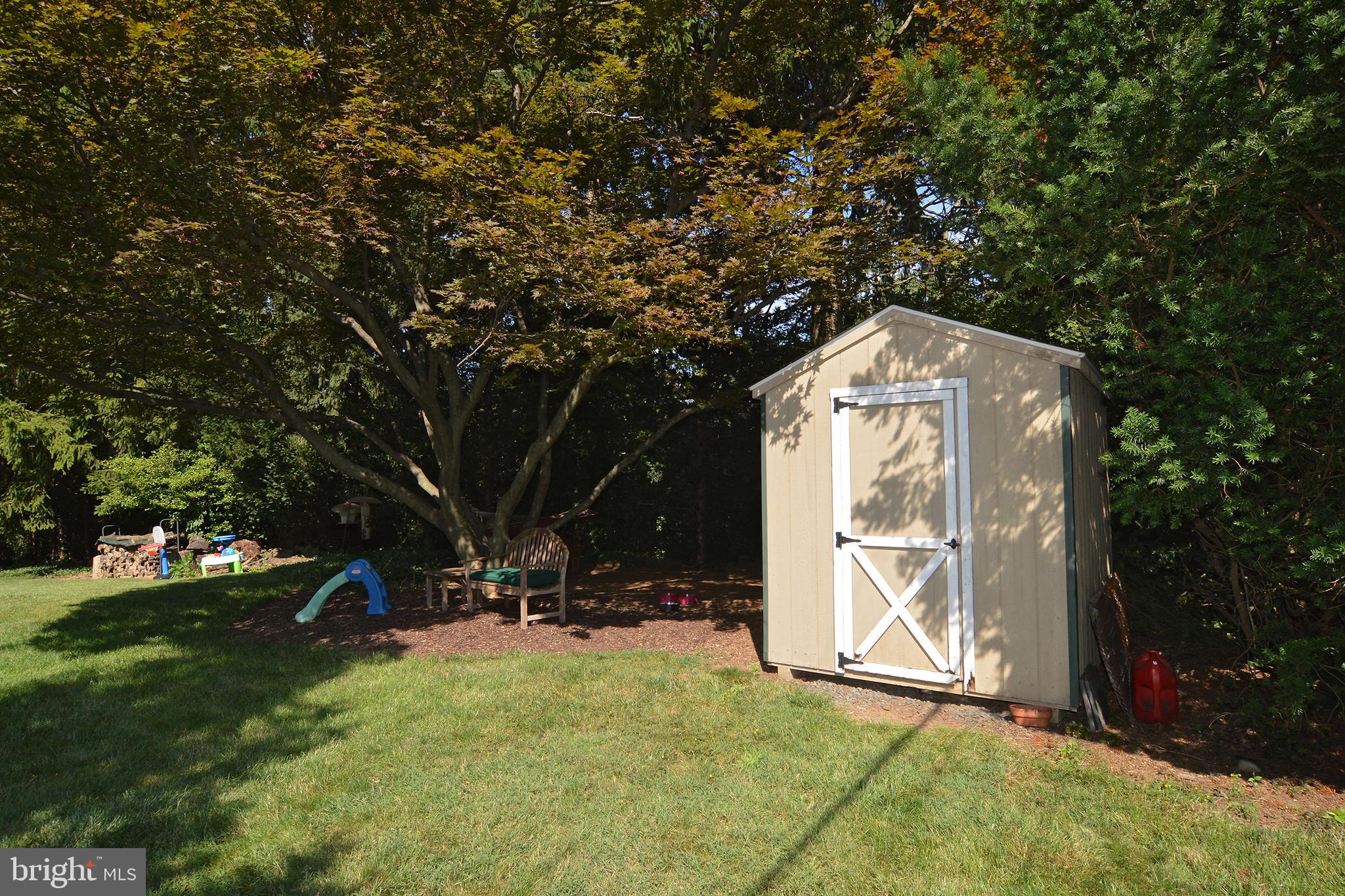 207 Wellington Road Reading, PA 19607 - Photo 11 of 34 Gallery Image 11