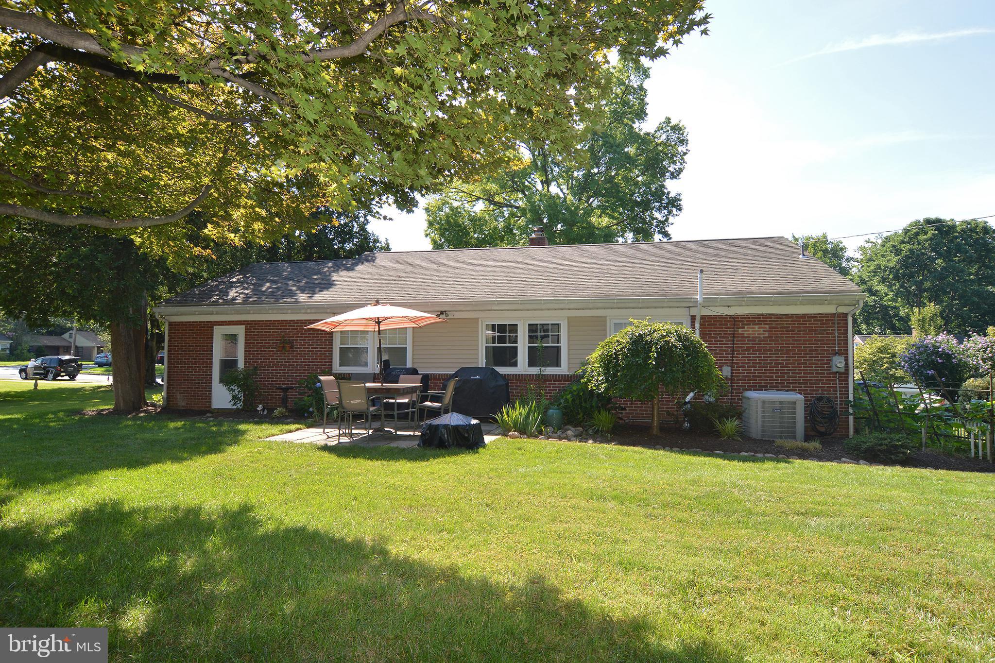 207 Wellington Road Reading, PA 19607 - Photo 5 of 34 Gallery Image 5