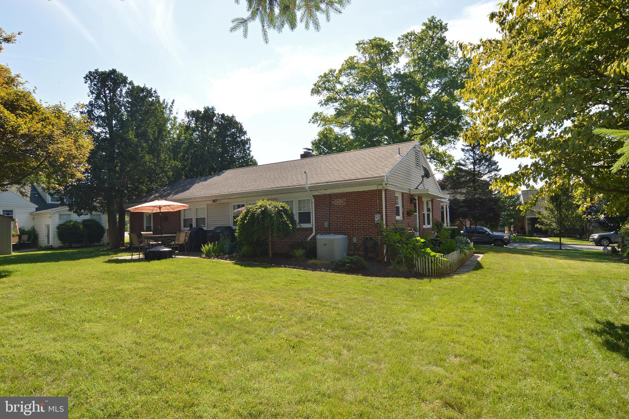 207 Wellington Road Reading, PA 19607 - Photo 7 of 34 Gallery Image 7