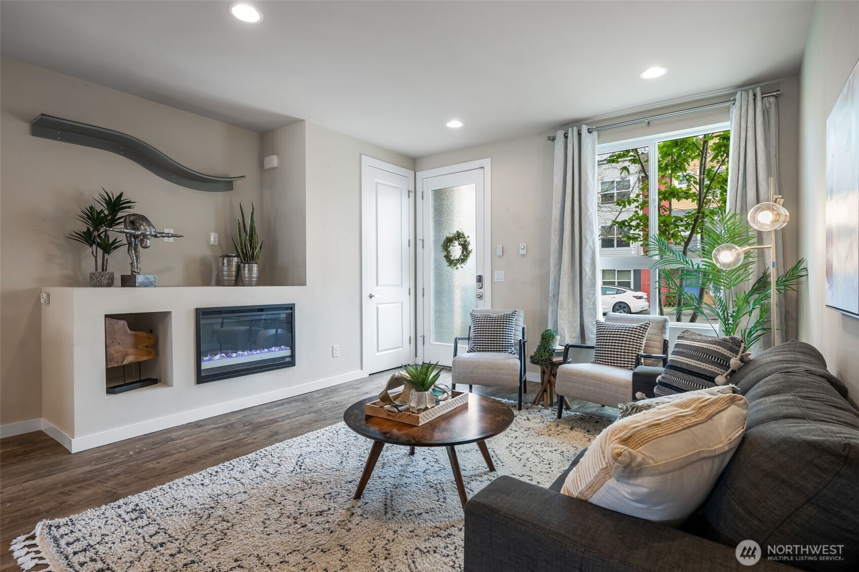 9725 10th Place Southwest Seattle, WA 98106 - Photo 4 of 40