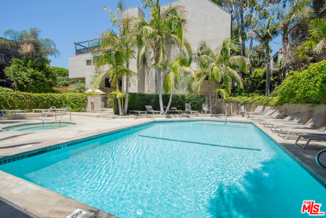950 North Kings Road, Unit 341 West Hollywood, CA 90069 - Photo 17 of 22