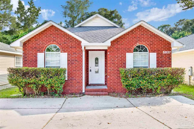 $1,720 | 5837 Creek Station Drive, Pensacola, FL 32504