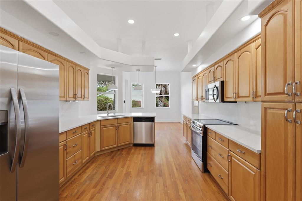 5143 Pompano Road Venice, FL 34293 - Photo 10 of 25