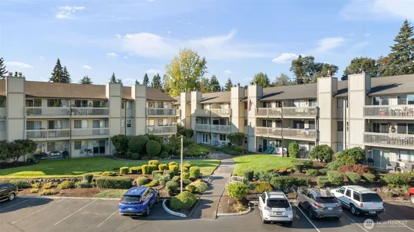 $251,000 | 1735 Park Avenue, Unit B207, Bremerton, WA 98337
