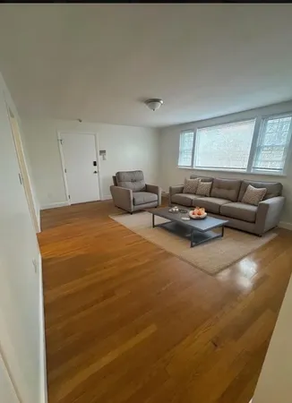 $2,200 | 15 Park Avenue, Unit 6, Foxboro, MA 02035