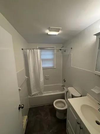 $2,200 | 15 Park Avenue, Unit 6, Foxboro, MA 02035