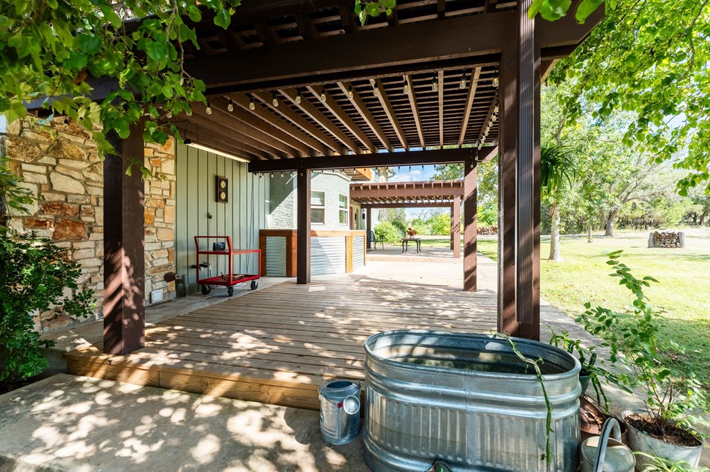 43 High Street Road Comfort, TX 78013 - Photo 19 of 90 a view of a porch with furniture and yard