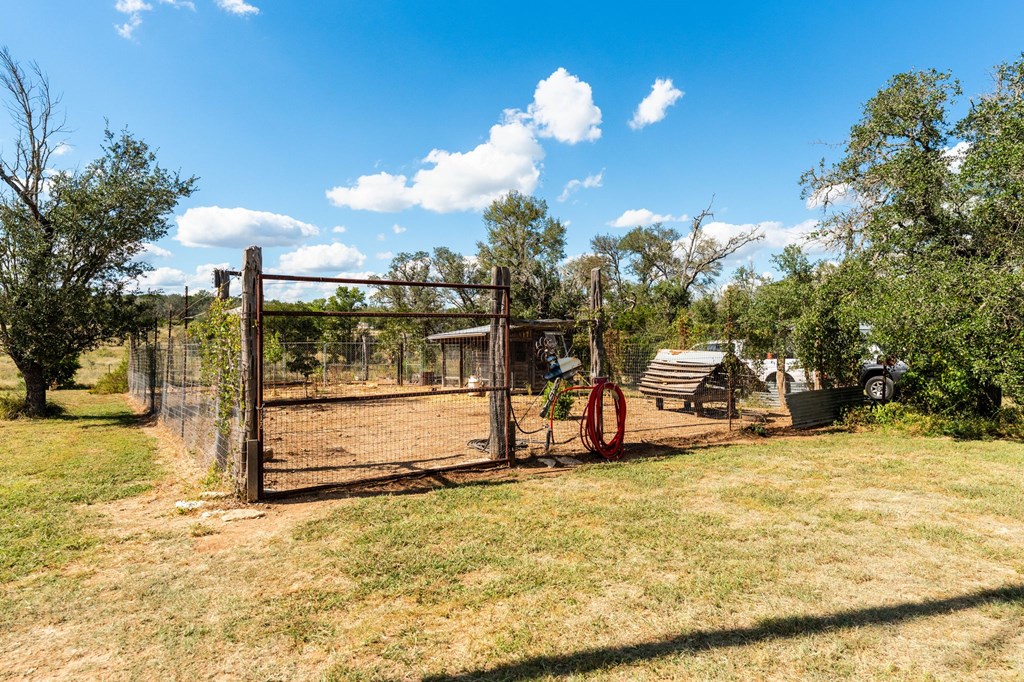 43 High Street Road Comfort, TX 78013 - Photo 22 of 90 a view of a park with slide