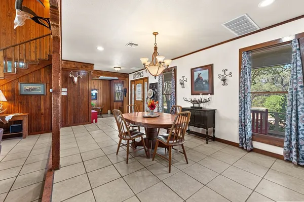 $749,999 | 43 High Street Road, Comfort, TX 78013
