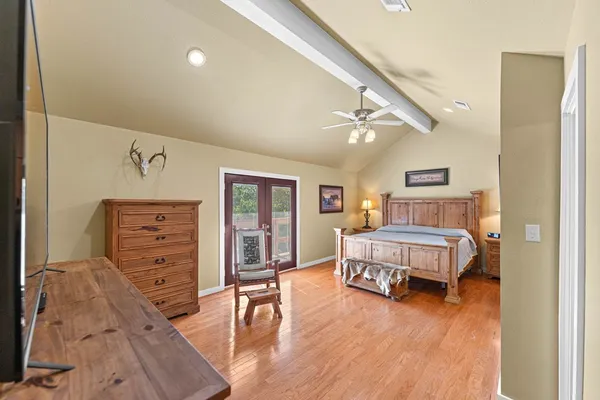 $749,999 | 43 High Street Road, Comfort, TX 78013
