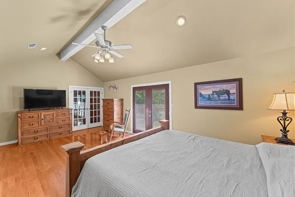 $749,999 | 43 High Street Road, Comfort, TX 78013